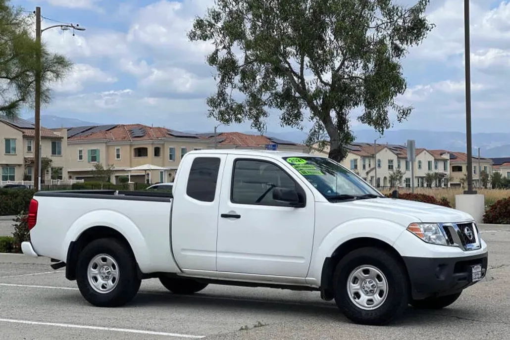 2021 Nissan Frontier SV photo 1