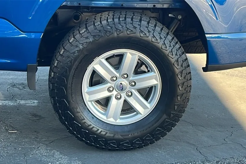 2024 Ford F-150 XL photo 1
