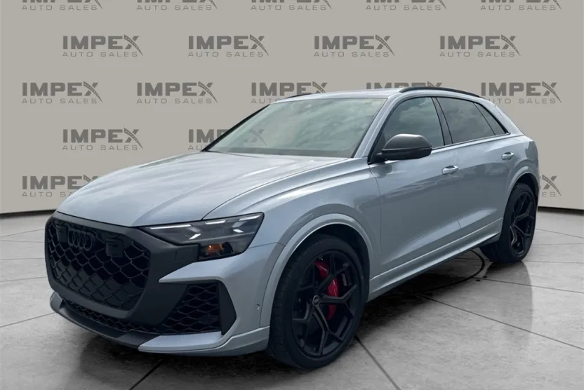 2025 Audi RS Q8 photo 1