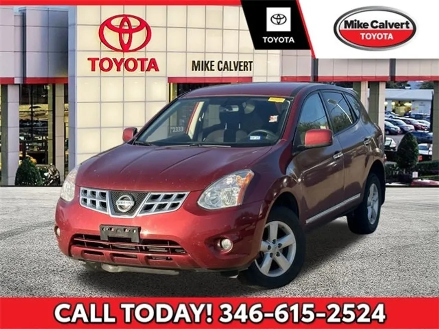 2013 Nissan Rogue S photo 1