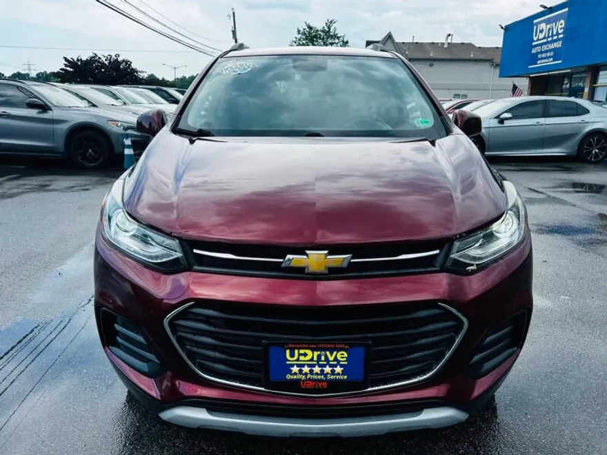 2017 Chevrolet Trax LT photo 1