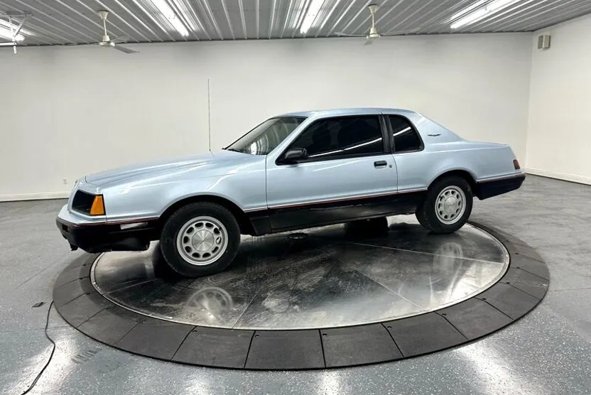 1985 Ford Thunderbird photo 1