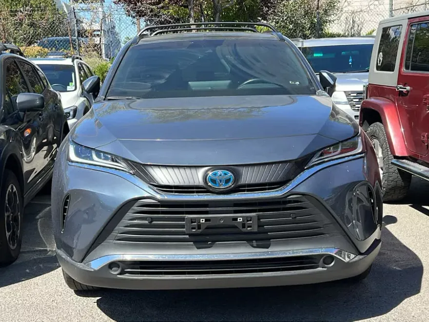 2022 Toyota Venza XLE photo 1