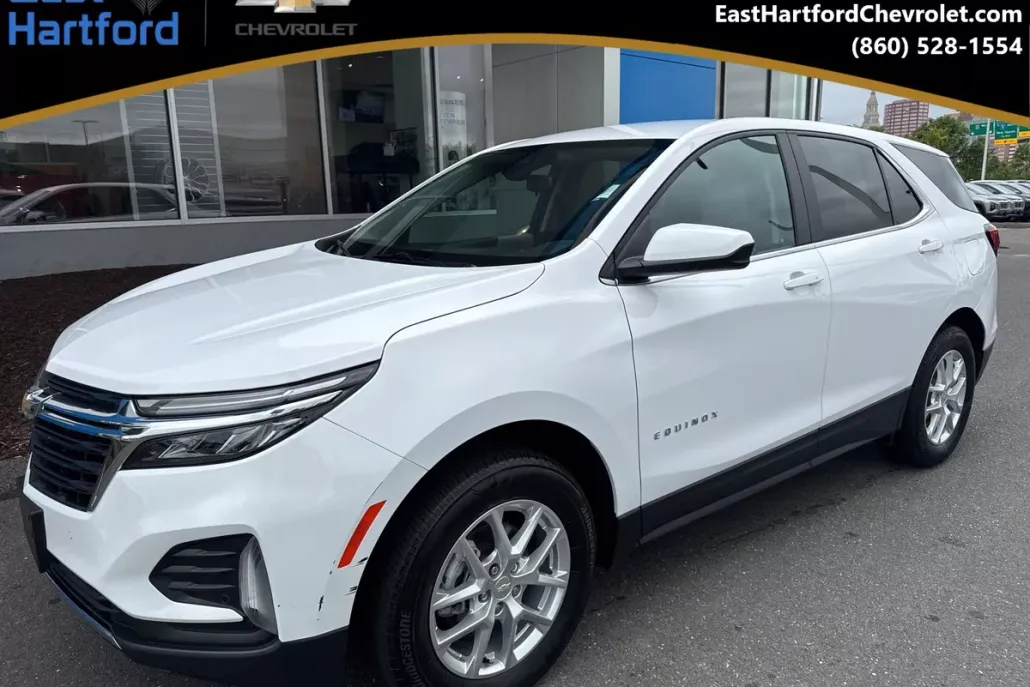 2024 Chevrolet Equinox LT photo 1