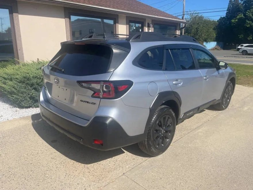 2025 Subaru Outback Onyx Edition photo 1