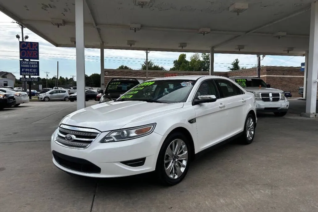 2012 Ford Taurus Limited photo 1