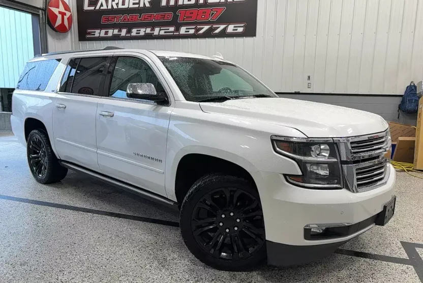 2016 Chevrolet Suburban LTZ photo 1