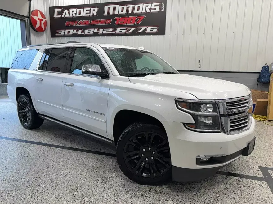 2016 Chevrolet Suburban LTZ photo 1