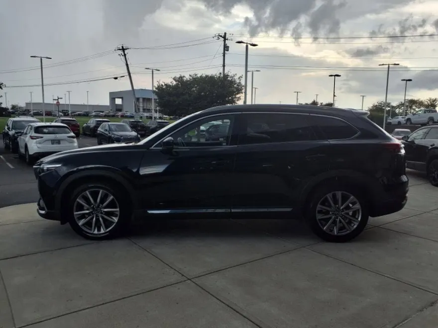 2022 Mazda CX-9 Grand Touring photo 1