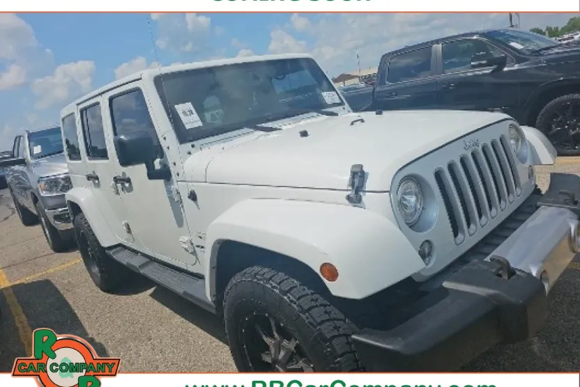 2017 Jeep Wrangler Unlimited Sahara photo 1