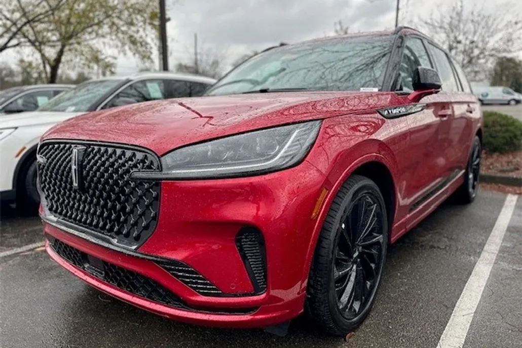 2025 Lincoln Aviator Reserve photo 1