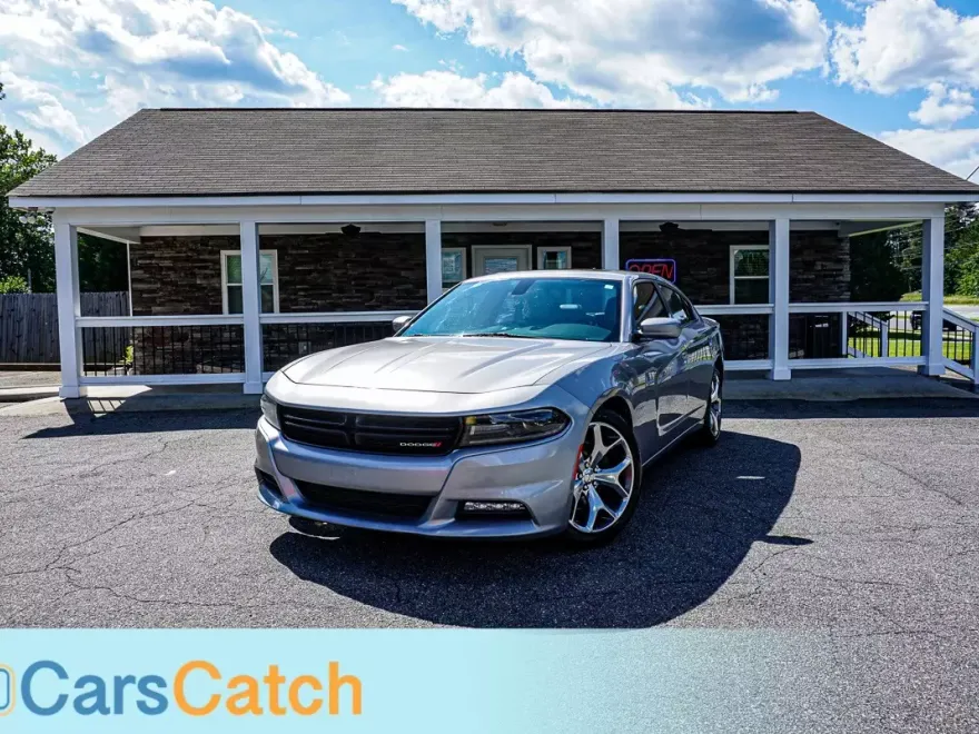 2016 Dodge Charger R/T photo 1