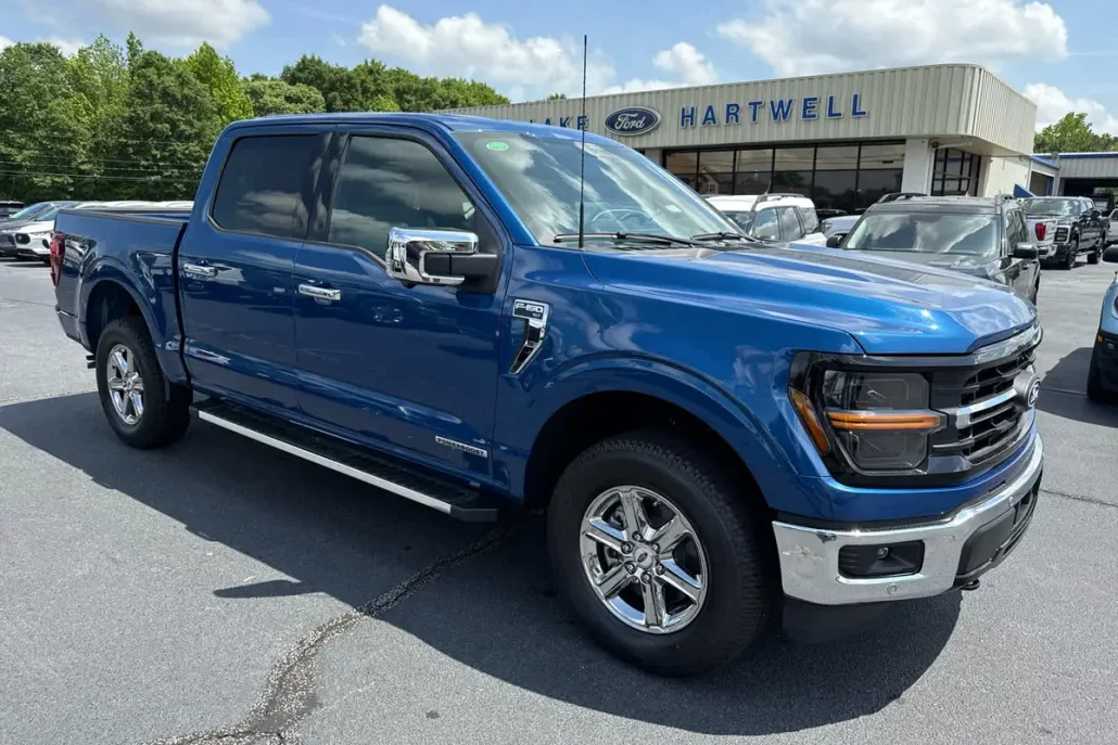 2025 Ford F-150 XLT photo 1