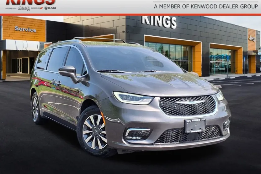2021 Chrysler Pacifica Hybrid Touring L photo 1