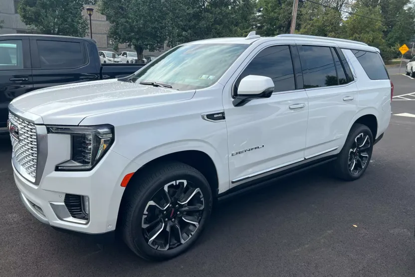 2023 Gmc Yukon Denali photo 1