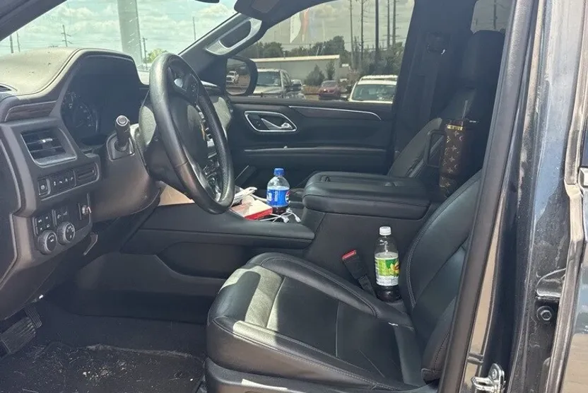2021 Chevrolet Tahoe LT photo 1