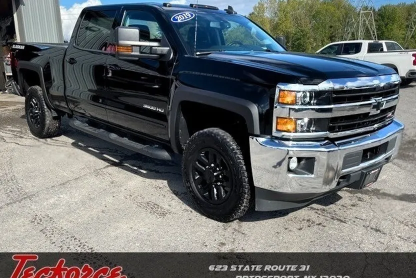 2019 Chevrolet Silverado 3500HD LT photo 1
