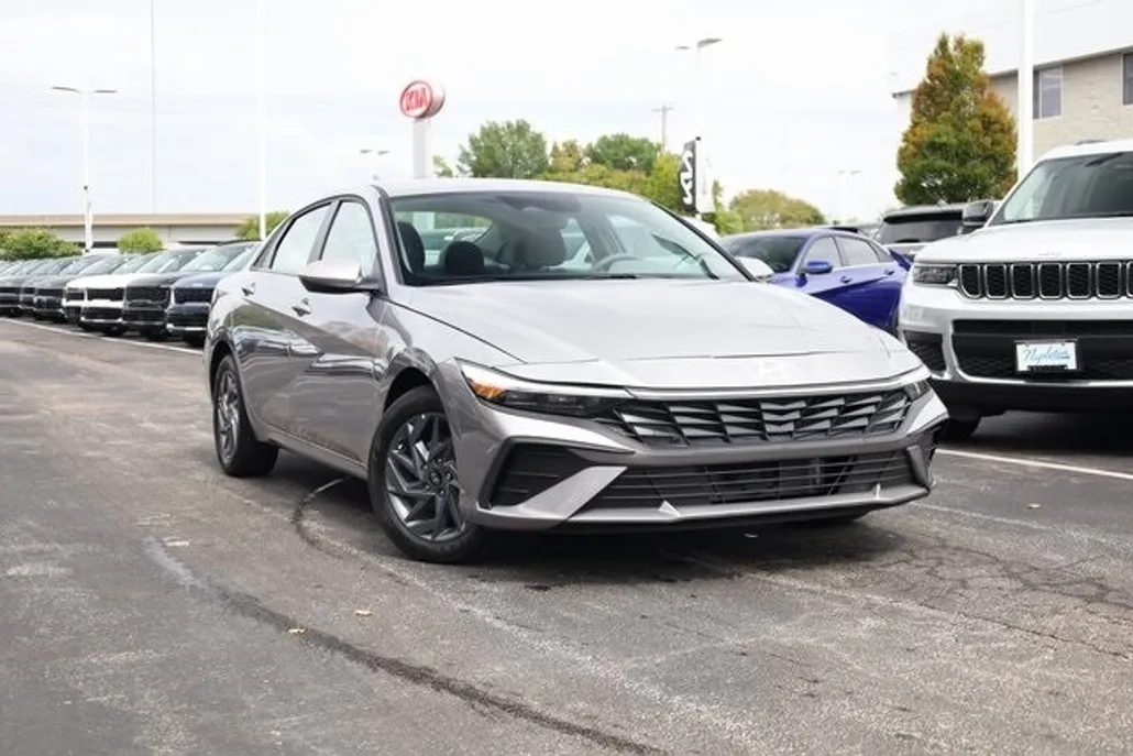 2025 Hyundai Elantra Hybrid Blue photo 1