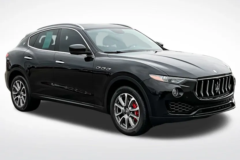 2017 Maserati Levante S photo 1