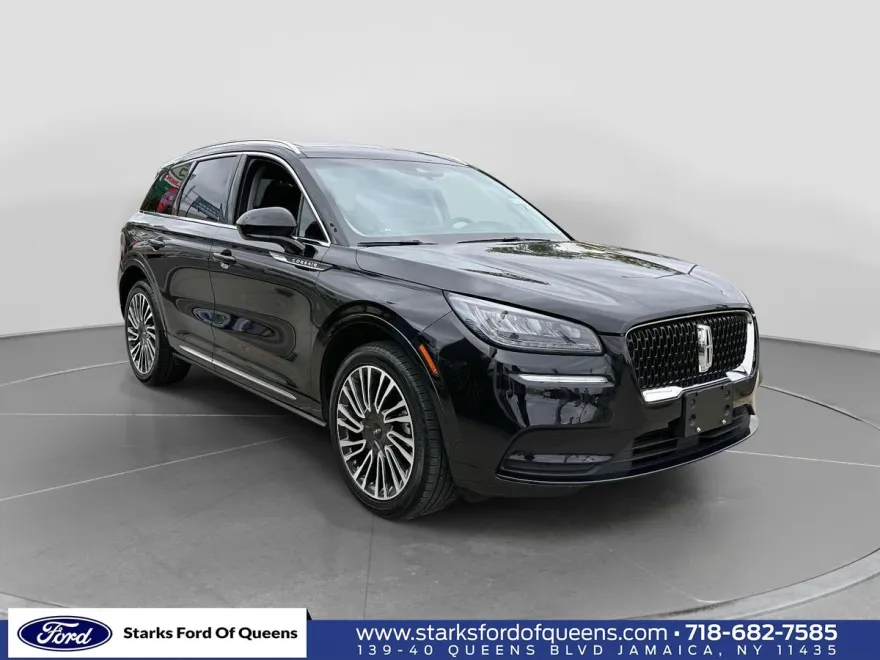 2022 Lincoln Corsair Standard photo 1