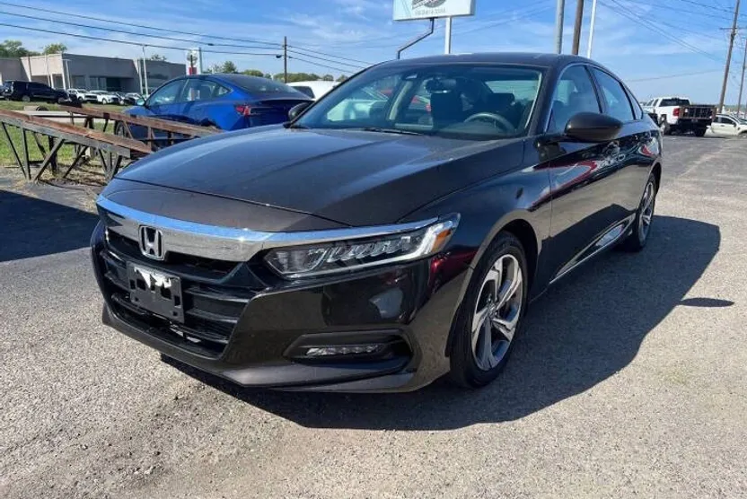 2018 Honda Accord EX photo 1