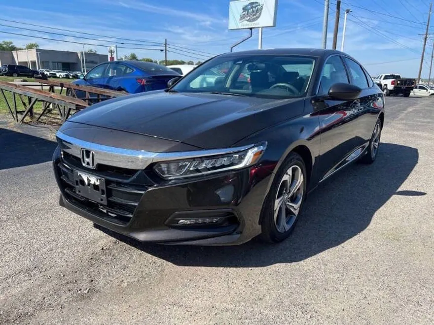 2018 Honda Accord EX photo 1