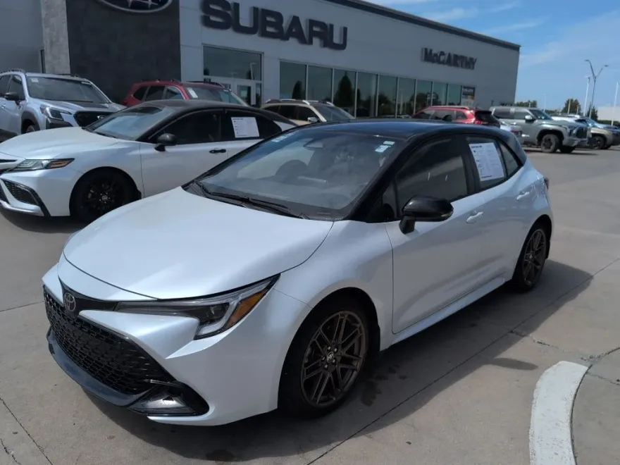2024 Toyota Corolla SE photo 1