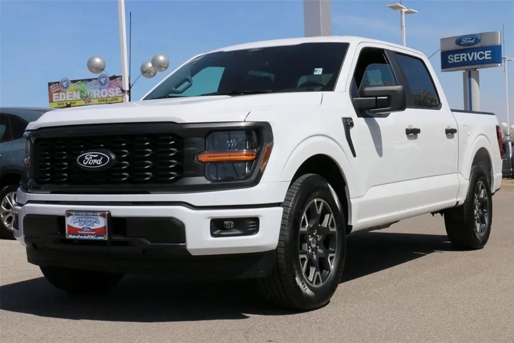 2025 Ford F-150 STX photo 1