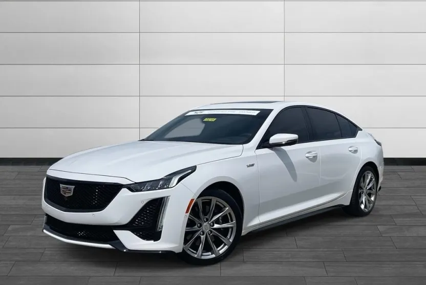 2024 Cadillac CT5 V photo 1