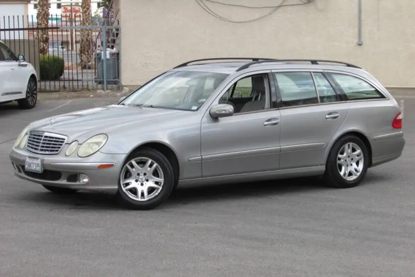 2004 Mercedes Benz E 320 photo 1
