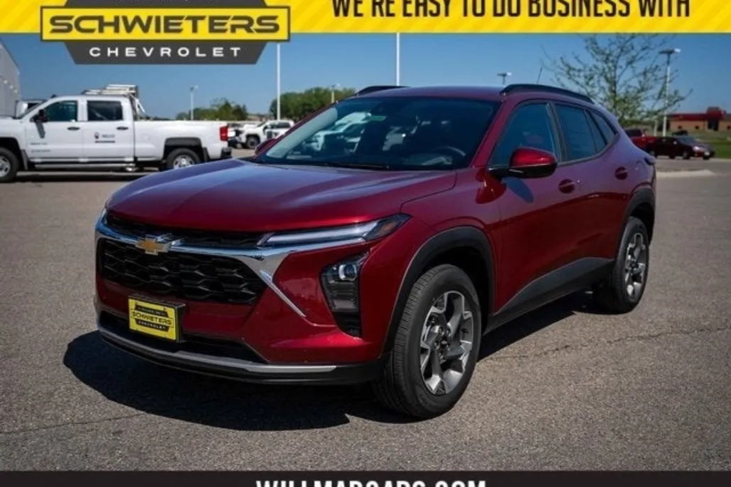 2025 Chevrolet Trax LT photo 1