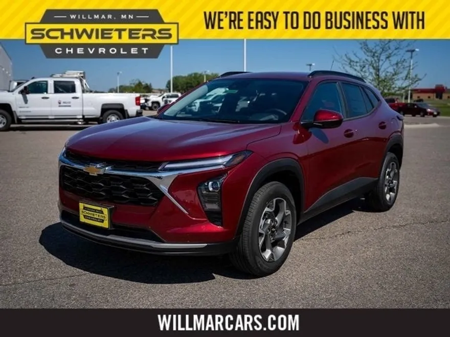 2025 Chevrolet Trax LT photo 1