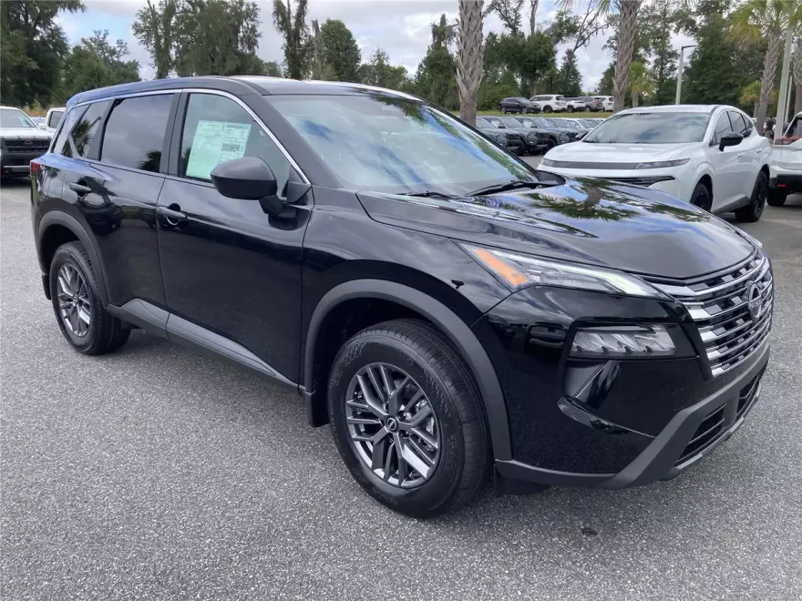 2026 Nissan Rogue S photo 1