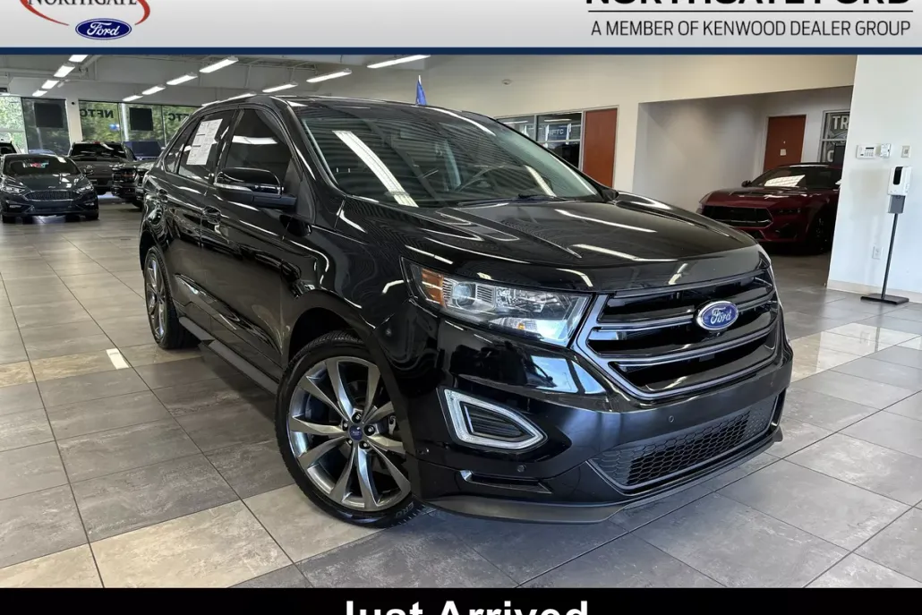 2018 Ford Edge Sport photo 1