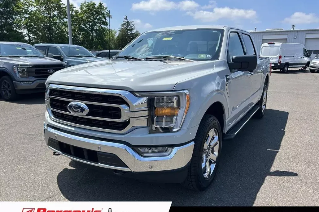 2023 Ford F-150 XLT photo 1