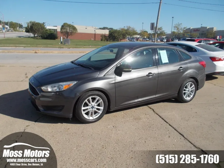 2016 Ford Focus SE photo 1
