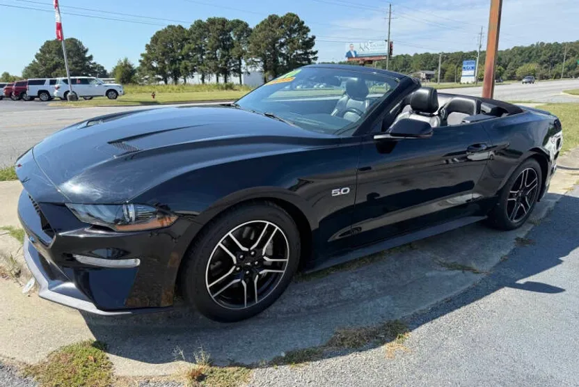 2020 Ford Mustang GT Premium photo 1