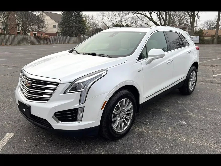 2017 Cadillac XT5 Luxury photo 1