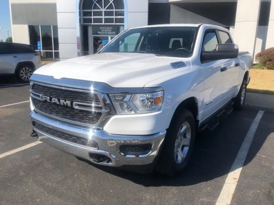 2019 Ram 1500 Tradesman photo 1