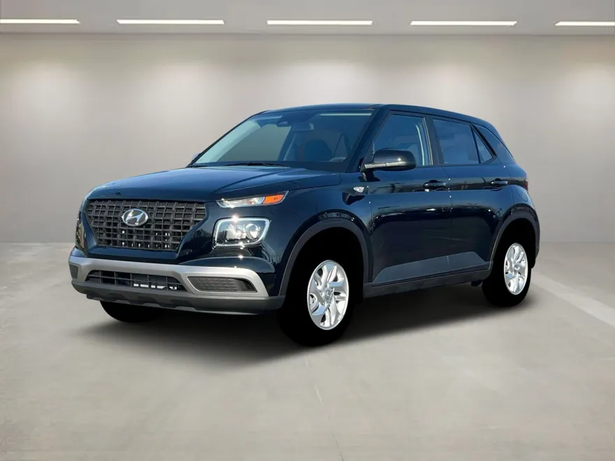 2025 Hyundai Venue SE photo 1