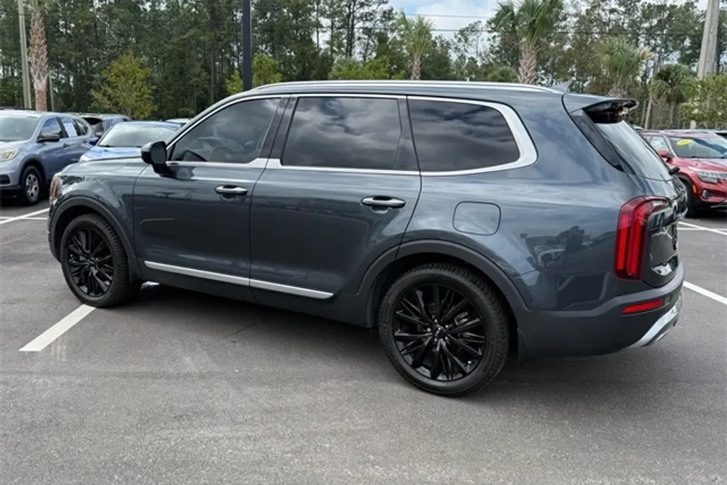 2022 Kia Telluride SX photo 1