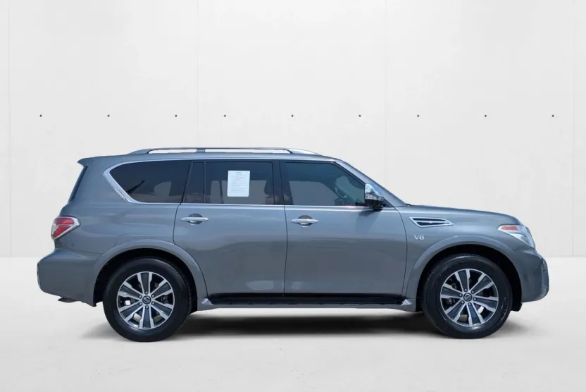 2020 Nissan Armada SL photo 1