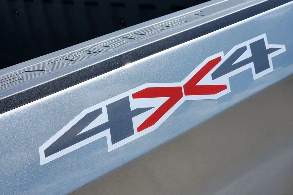 2026 Chevrolet Silverado Custom photo 1