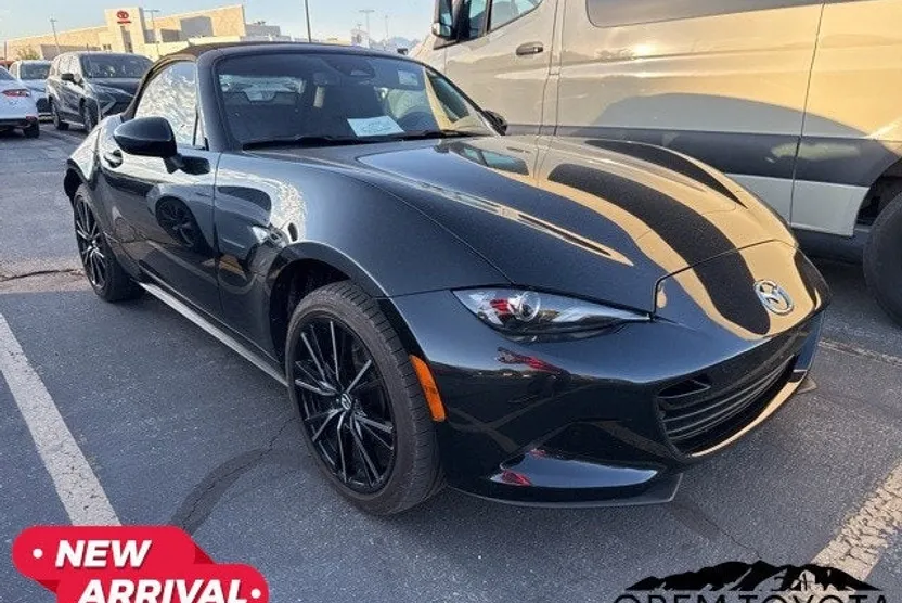 2024 Mazda MX-5 Miata Grand Touring photo 1