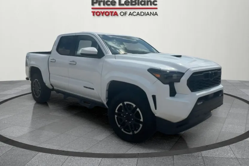 2025 Toyota Tacoma TRD Sport Double Cab photo 1