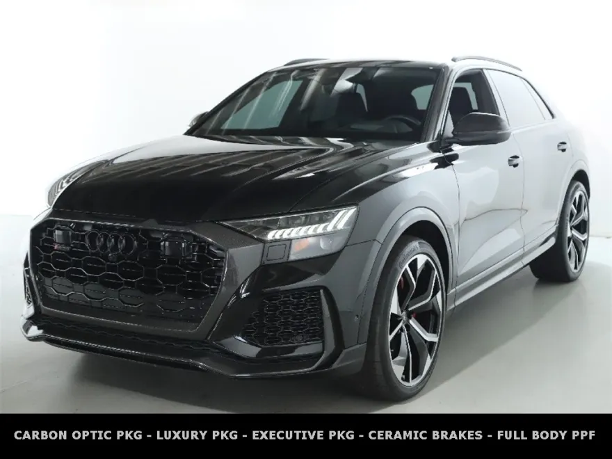 2022 Audi RS Q8 photo 1