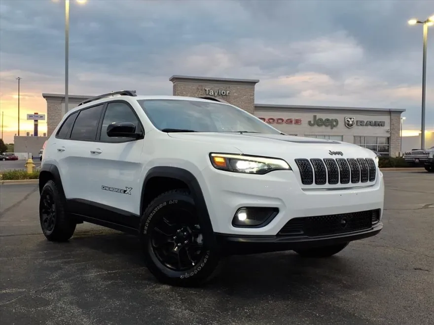 2022 Jeep Cherokee Latitude photo 1