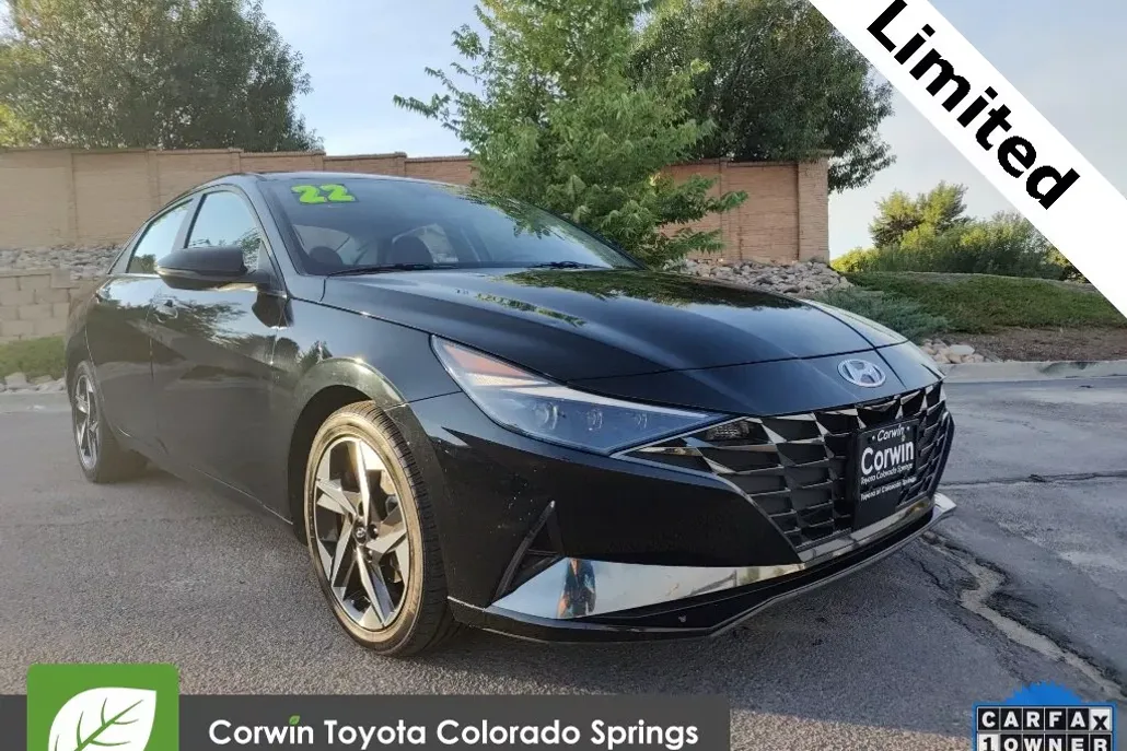 2022 Hyundai Elantra Limited photo 1