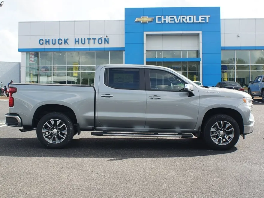 2025 Chevrolet Silverado 1500 LT photo 1