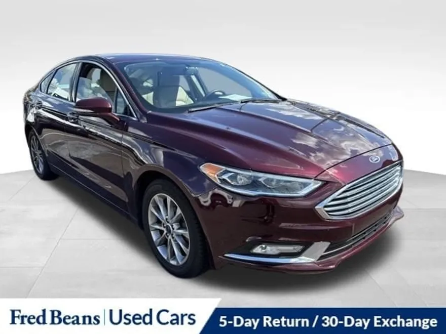 2017 Ford Fusion SE photo 1